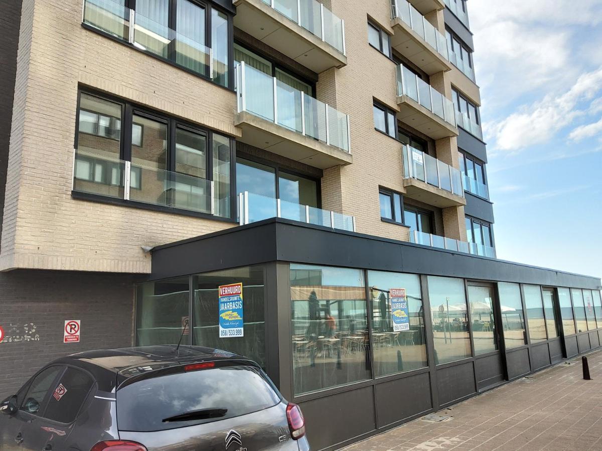 Koksijde Zeedijk La Digue 102 Appartement Met Garage - Lateraal Zeezicht Екстер'єр фото