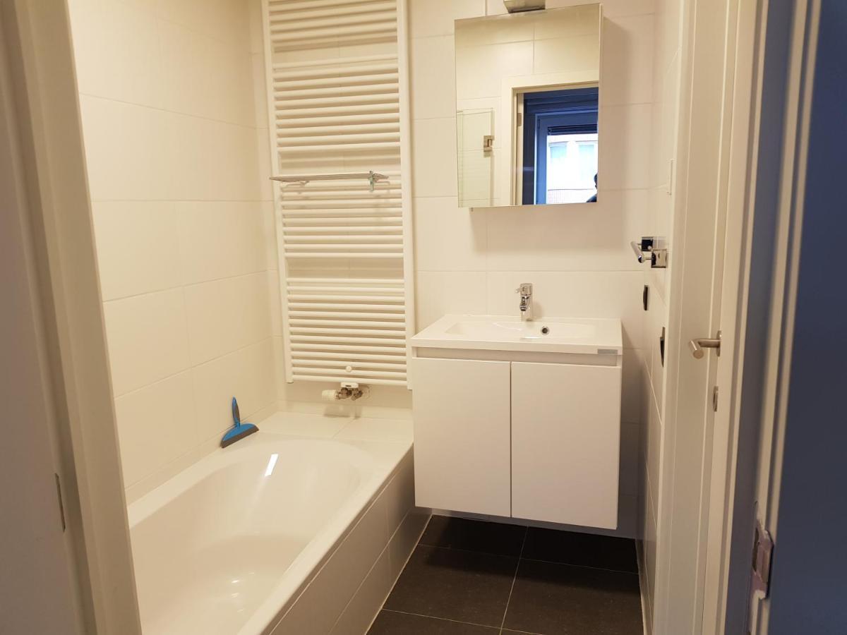 Koksijde Zeedijk La Digue 102 Appartement Met Garage - Lateraal Zeezicht Екстер'єр фото